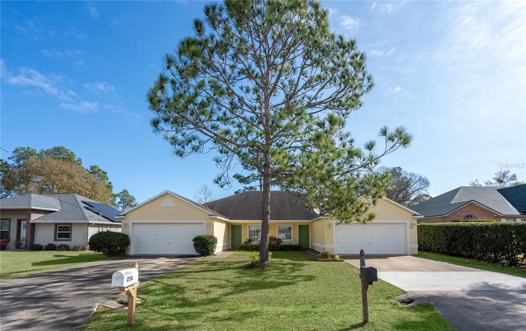 25 RAINSTONE LANE PALM COAST, FL 32164