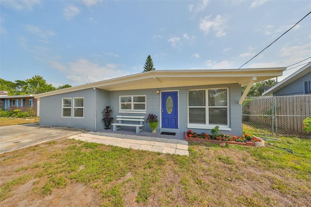 4104 W FAIRVIEW HEIGHTS TAMPA, FL 33616