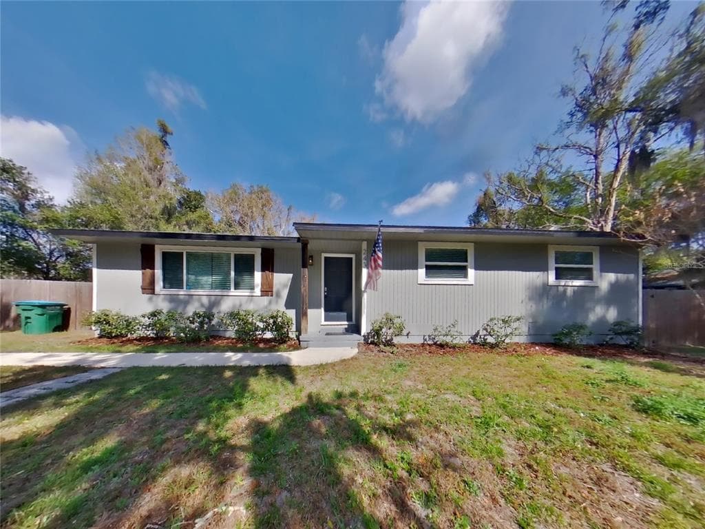 243 E BAY AVENUE LONGWOOD, FL 32750