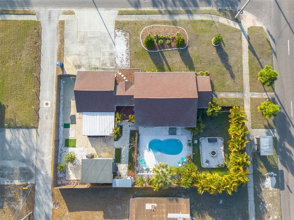 3662 5TH AVENUE S ST PETERSBURG, FL 33711