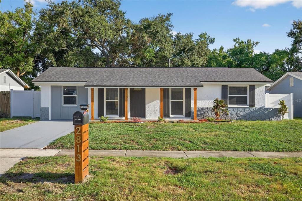2813 CANDLEWOOD STREET CLEARWATER, FL 33759