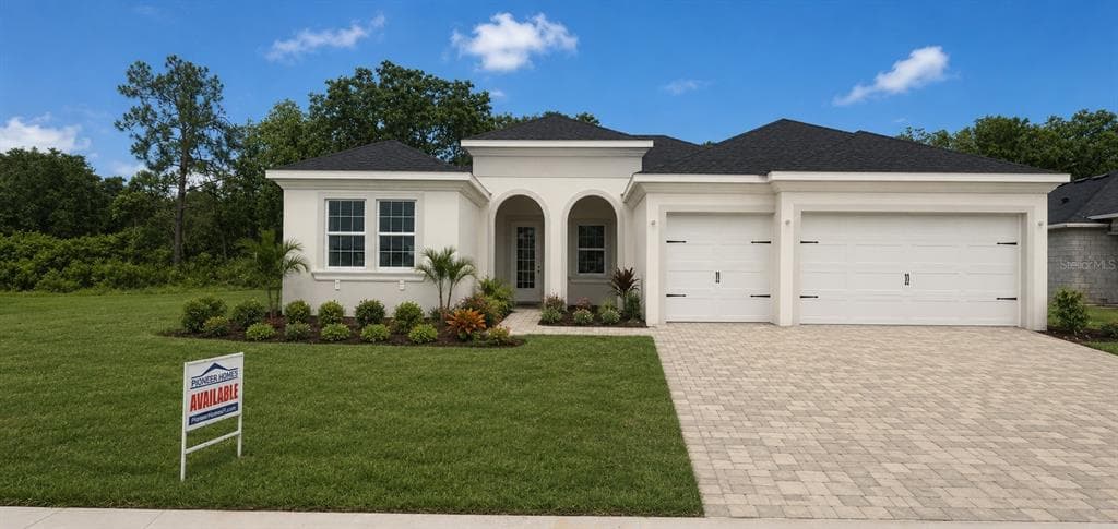 704 ESTATES BOULEVARD TARPON SPRINGS, FL 34688