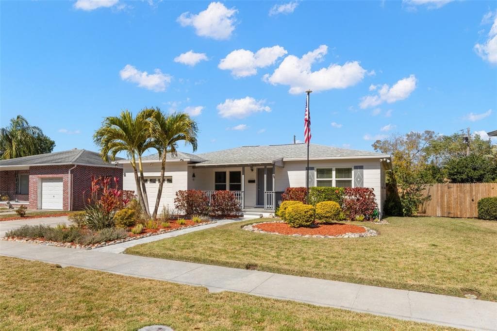 811 40TH AVENUE N ST PETERSBURG, FL 33703