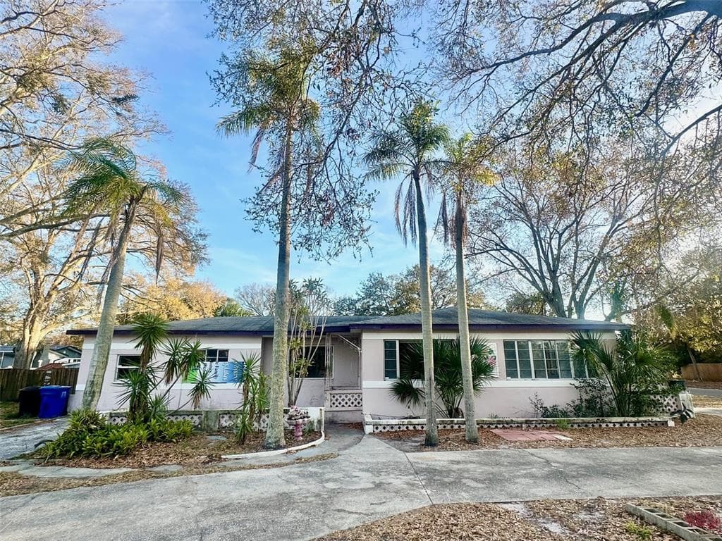 4566 28TH AVENUE N ST PETERSBURG, FL 33713