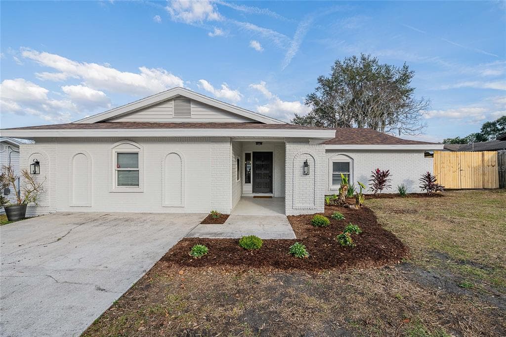 4930 SHARON AVENUE LAKELAND, FL 33812