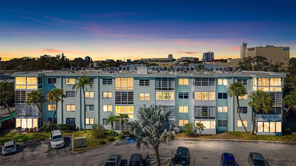 100 WAVERLY WAY UNIT 201