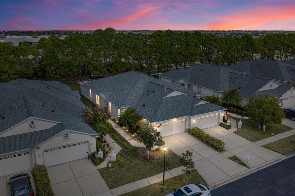 11323 CAMBRAY CREEK LOOP RIVERVIEW, FL 33579