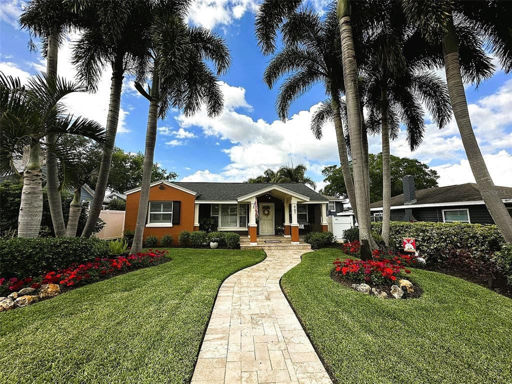 467 31ST AVENUE N ST PETERSBURG, FL 33704