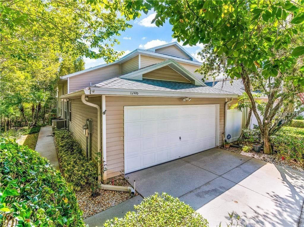 1746 HERON COVE DRIVE