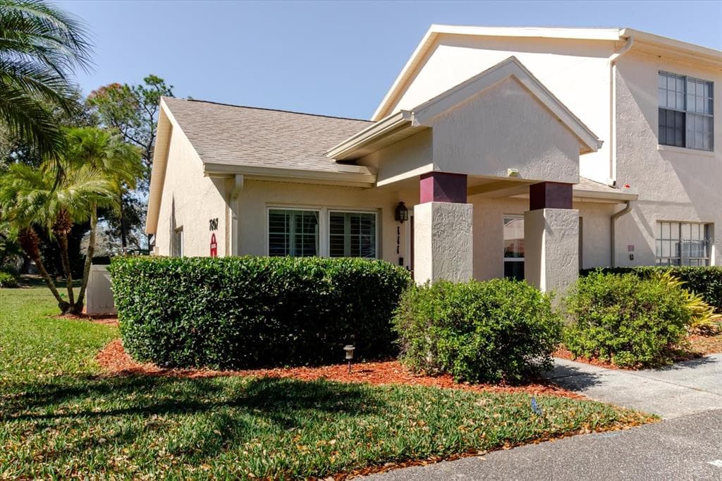 7807 HARDWICK DRIVE UNIT 111 NEW PORT RICHEY, FL 34653
