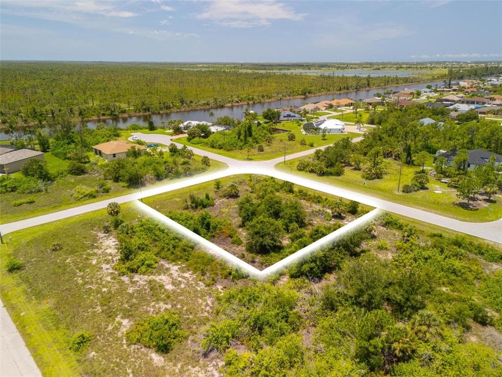 10536 ST PAUL DRIVE PORT CHARLOTTE, FL 33981