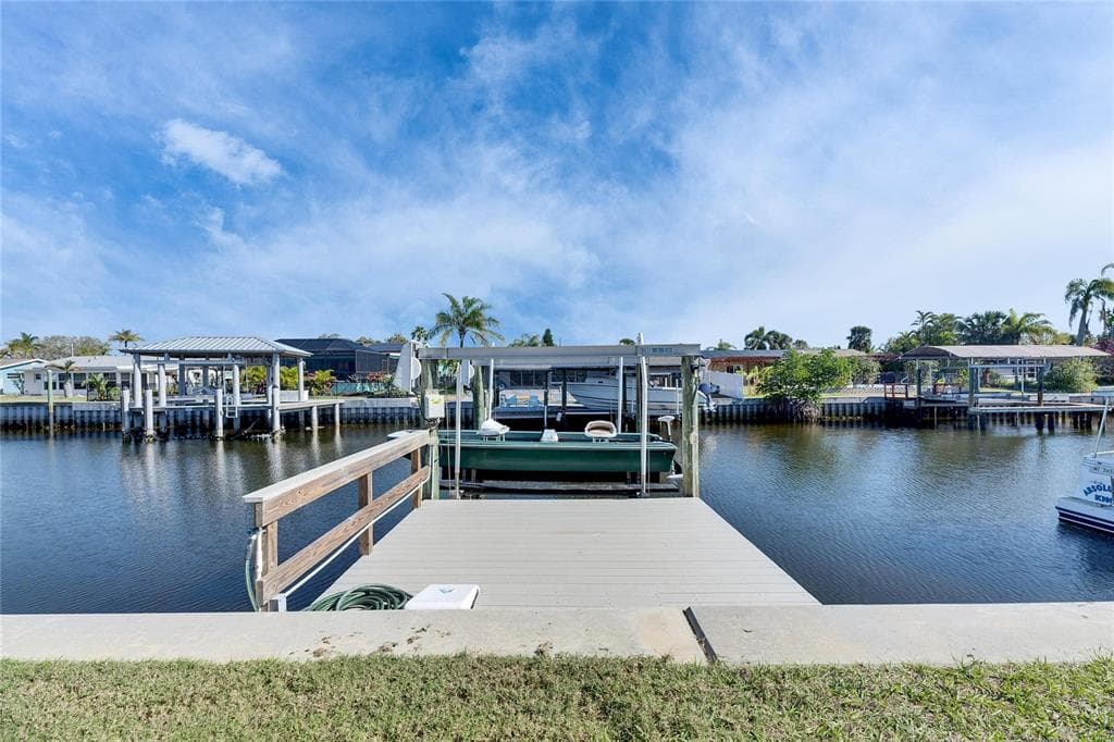 1025 APOLLO BEACH BOULEVARD UNIT 1