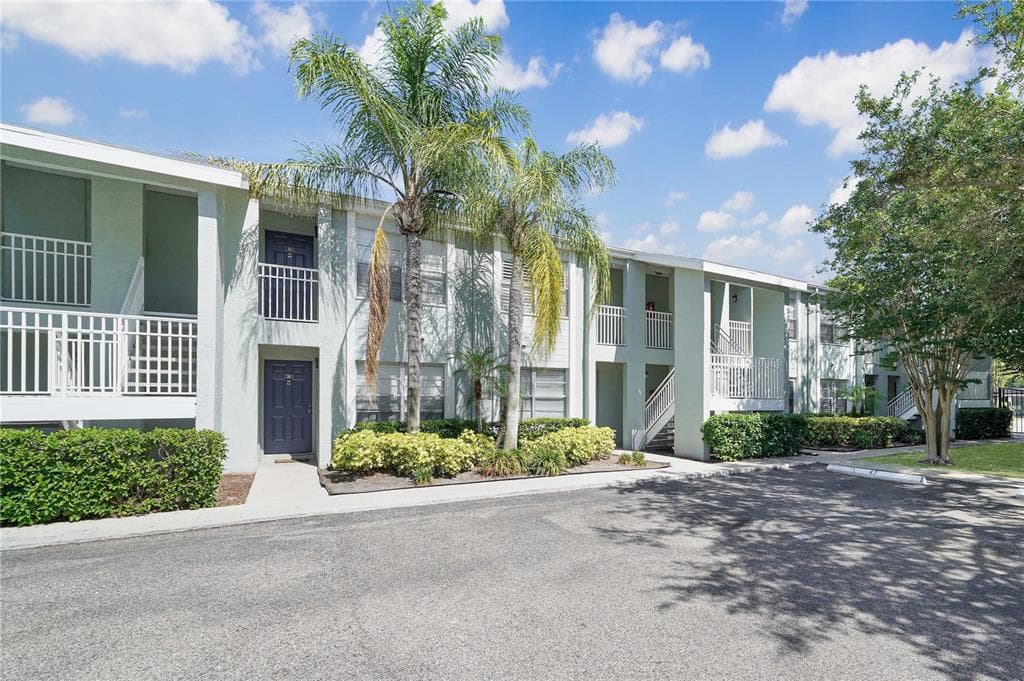 5440 S MACDILL AVENUE UNIT 3F TAMPA, FL 33611