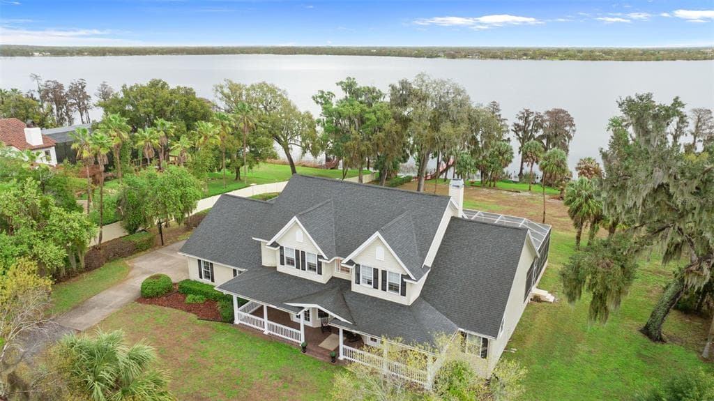 10913 BRIGANN YARD WAY THONOTOSASSA, FL 33592