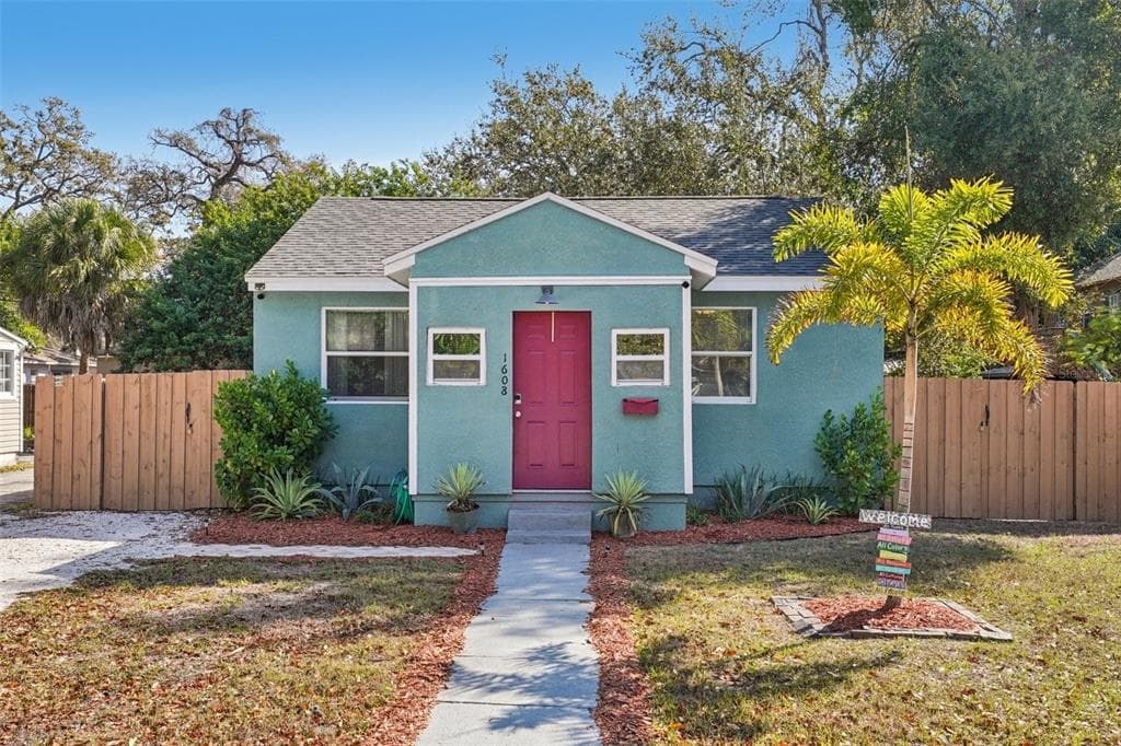 1608 PRESTON STREET S ST PETERSBURG, FL 33712