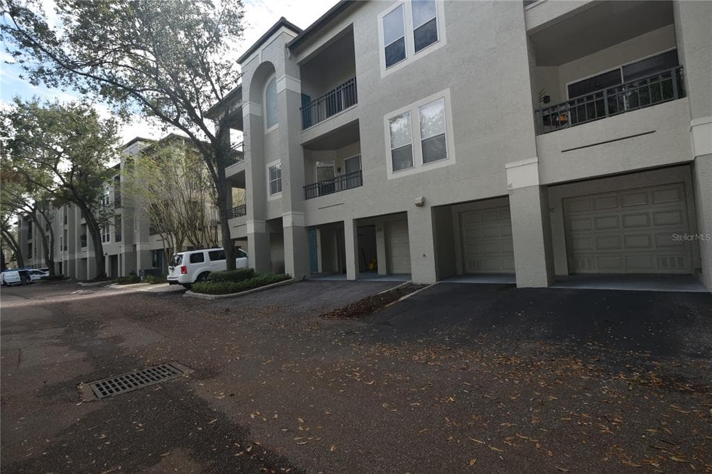 609 ISLAND PLACE WAY UNIT 609 TAMPA, FL 33602