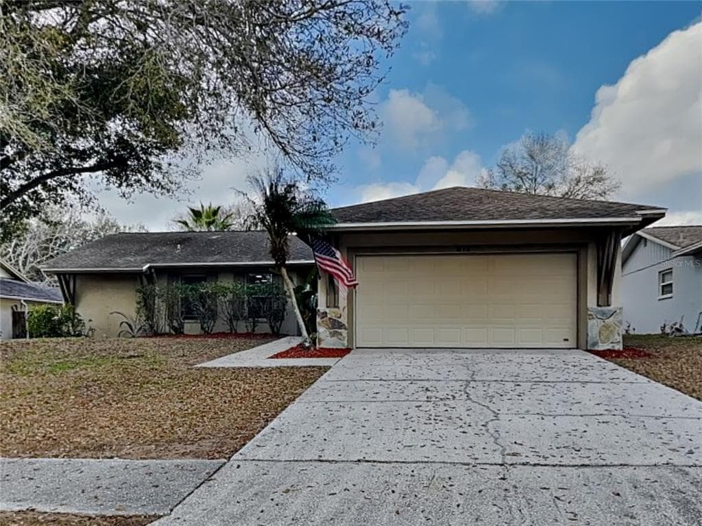 818 TARAWOOD LANE VALRICO, FL 33594