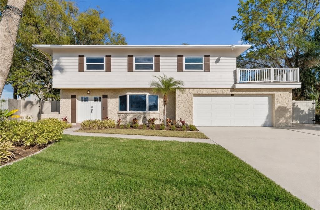 8402 BOXWOOD DRIVE