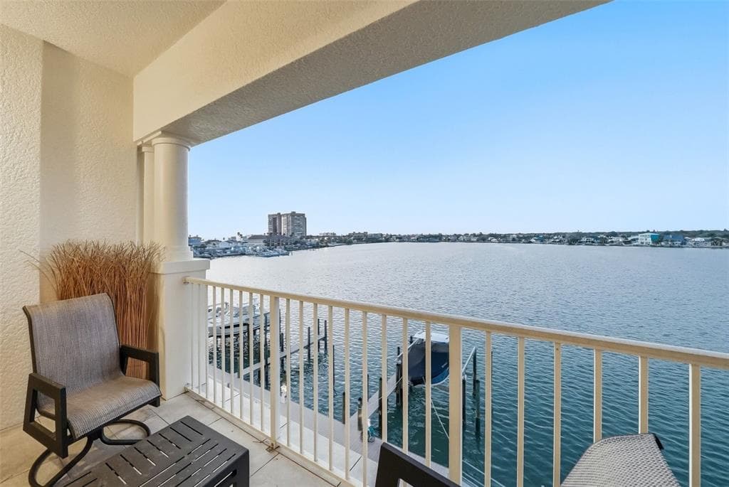 17735 GULF BOULEVARD UNIT 405 REDINGTON SHORES, FL 33708