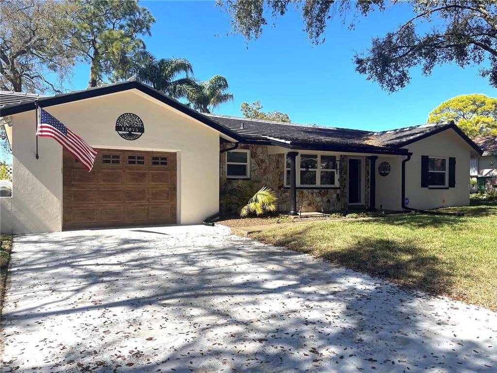 12075 68TH TERRACE SEMINOLE, FL 33772