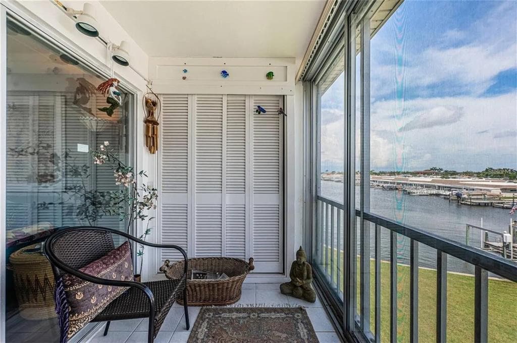 1 BOCA CIEGA POINT BOULEVARD UNIT 314 ST PETERSBURG, FL 33708