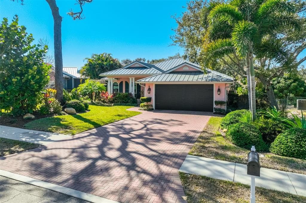 1792 OVERBROOK AVENUE CLEARWATER, FL 33755