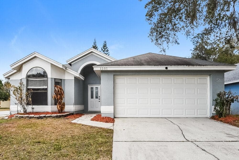 1501 WOODFIELD OAKS DRIVE APOPKA, FL 32703