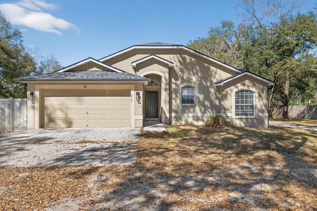 5117 NESMITH ROAD PLANT CITY, FL 33567