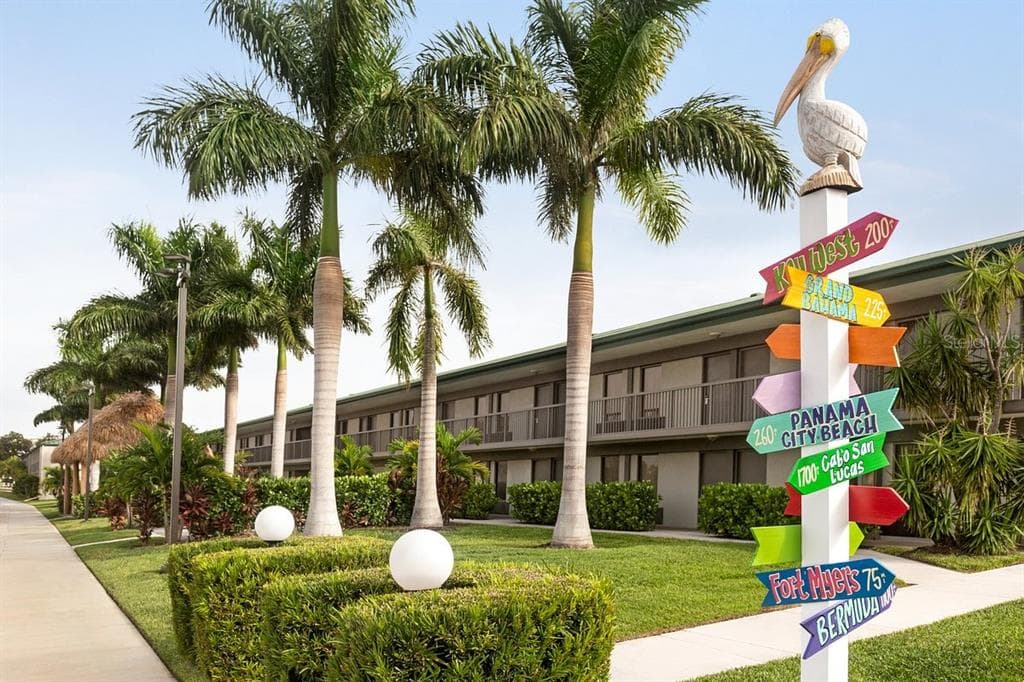 7150 N TAMIAMI TRAIL UNIT S-623 SARASOTA, FL 34243