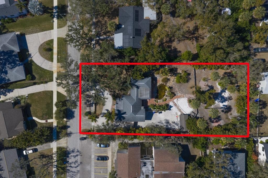 240 PRESIDENT LOT 18 STREET DUNEDIN, FL 34698