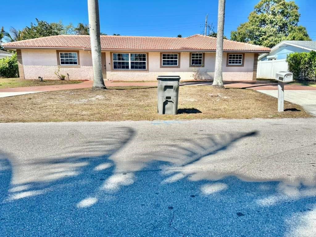 1129 EDGEHILL ROAD WEST PALM BEACH, FL 33417