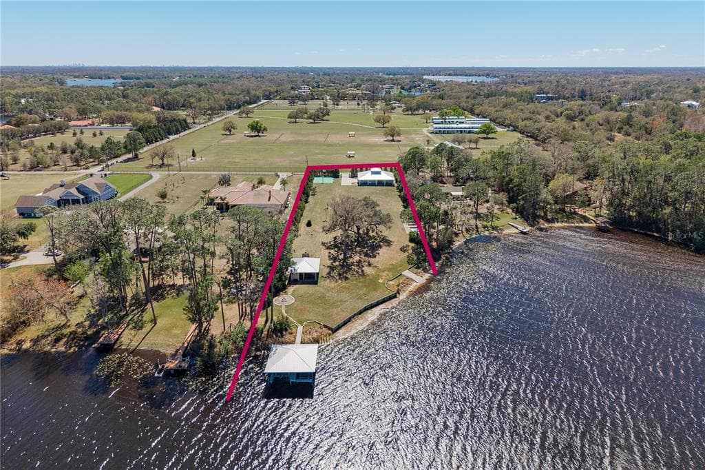 19018 BLAKE ROAD ODESSA, FL 33556