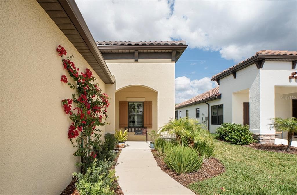 233 ALTAMURA CIRCLE NOKOMIS, FL 34275
