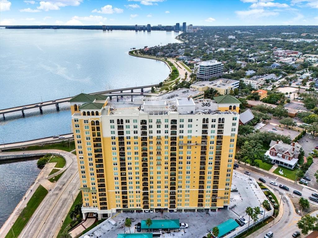 345 BAYSHORE BOULEVARD UNIT 302 TAMPA, FL 33606