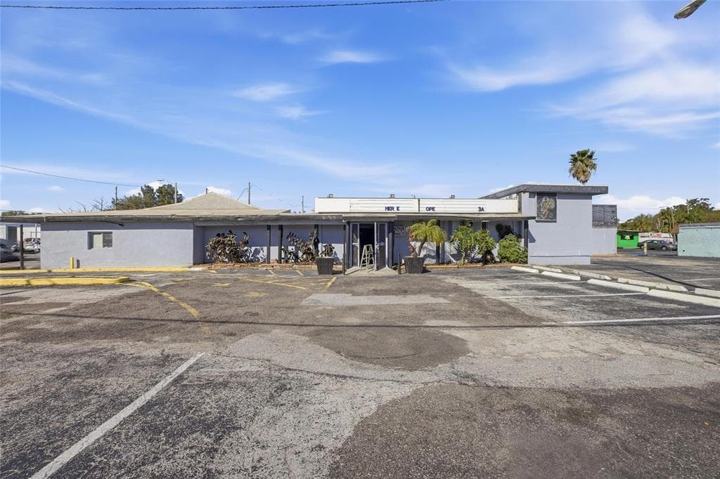 4900 66TH STREET N ST PETERSBURG, FL 33709