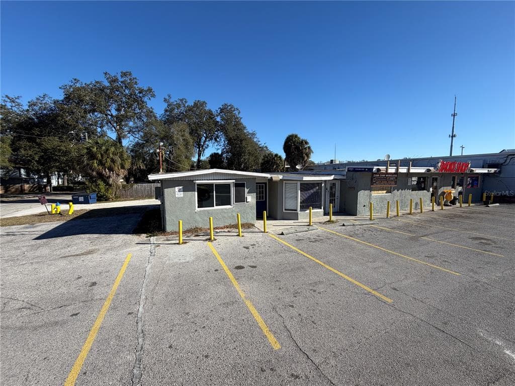 4802 E BUSCH BOULEVARD UNIT A TAMPA, FL 33617