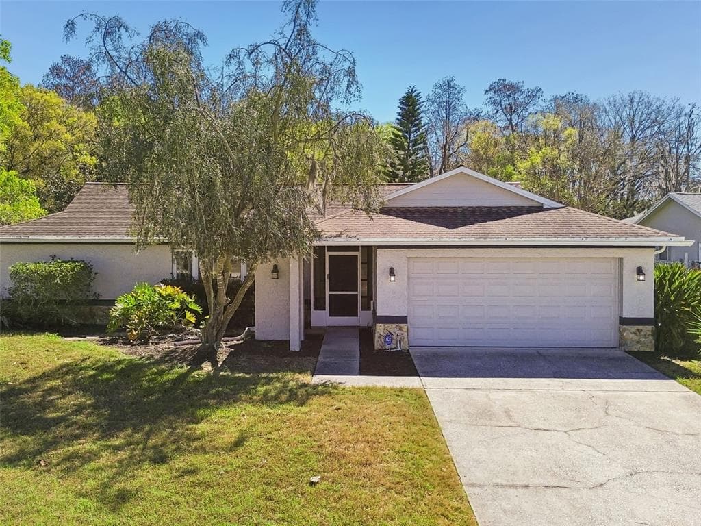 9930 NICKLAUS DRIVE NEW PORT RICHEY, FL 34655