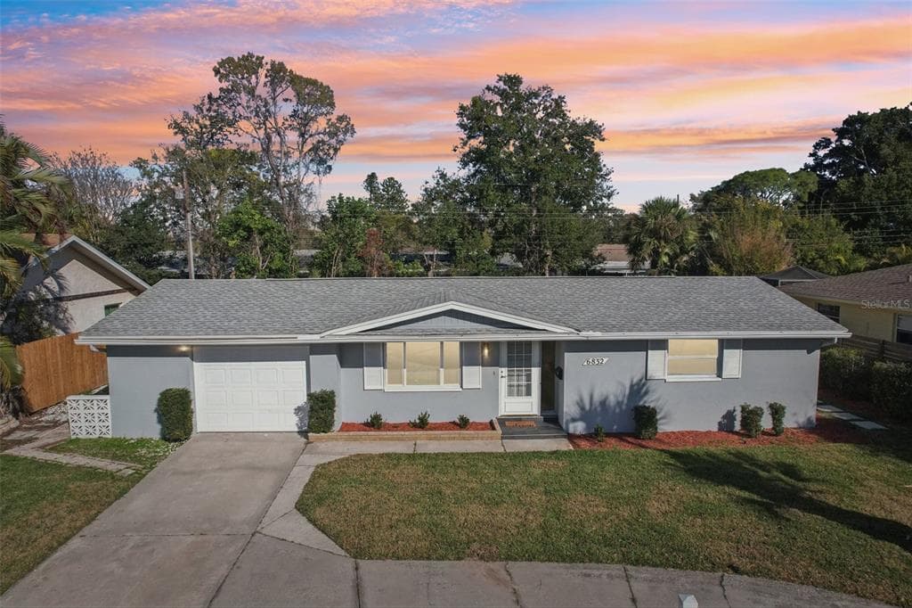 6832 16TH WAY S ST PETERSBURG, FL 33712