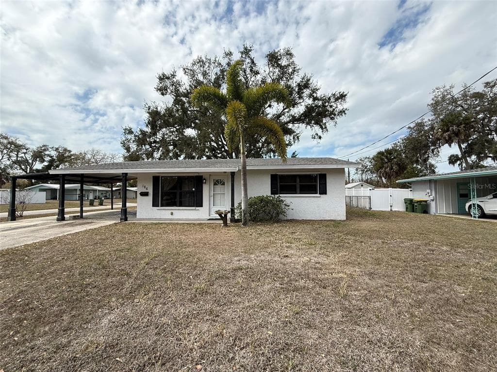 186 MIDWEST PARKWAY SARASOTA, FL 34232