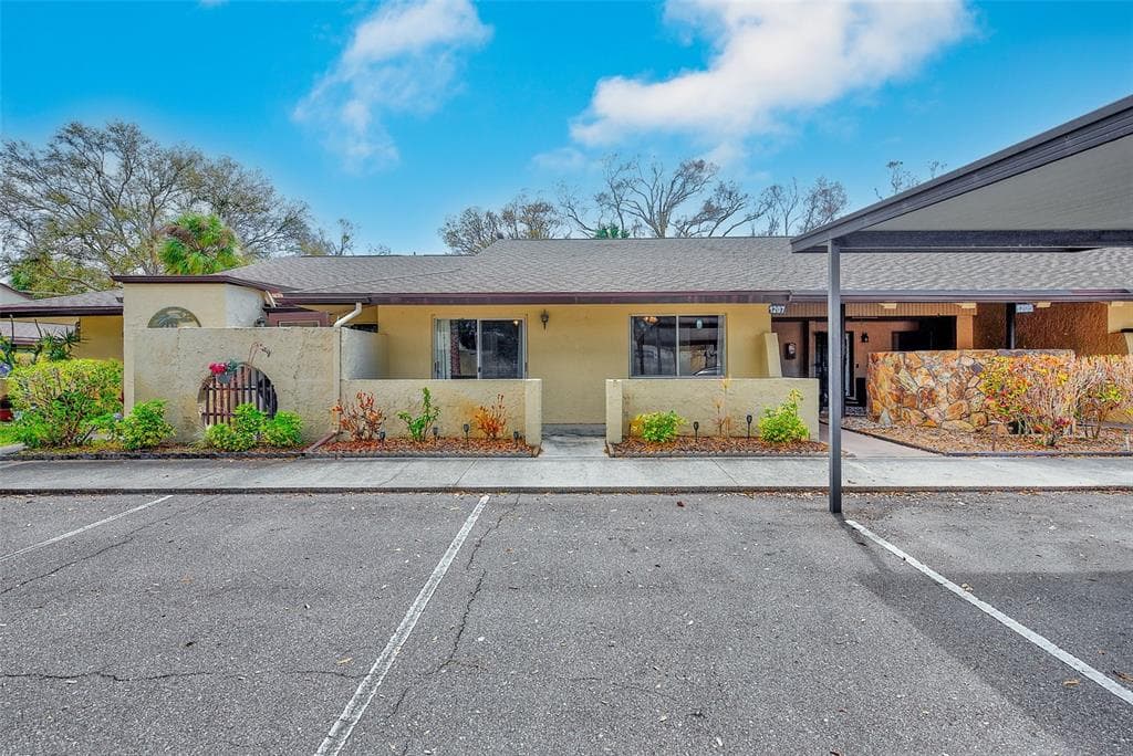 1207 13TH CIRCLE SE UNIT 7 LARGO, FL 33771