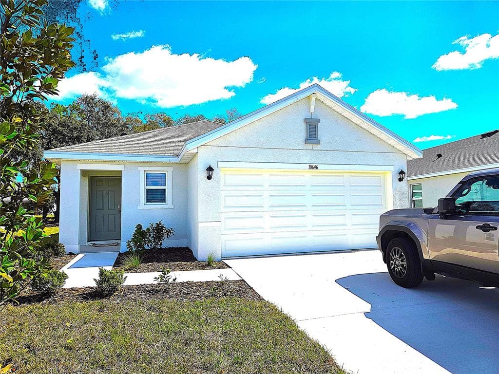 10646 HIDDEN BANKS GLEN PARRISH, FL 34219