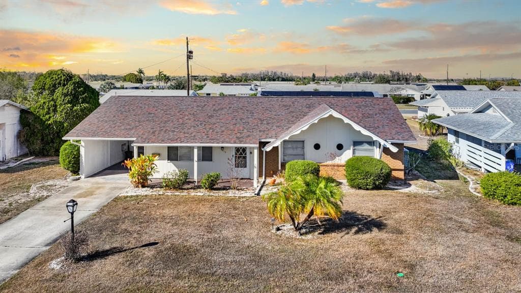 1513 ARROWHEAD DRIVE SUN CITY CENTER, FL 33573