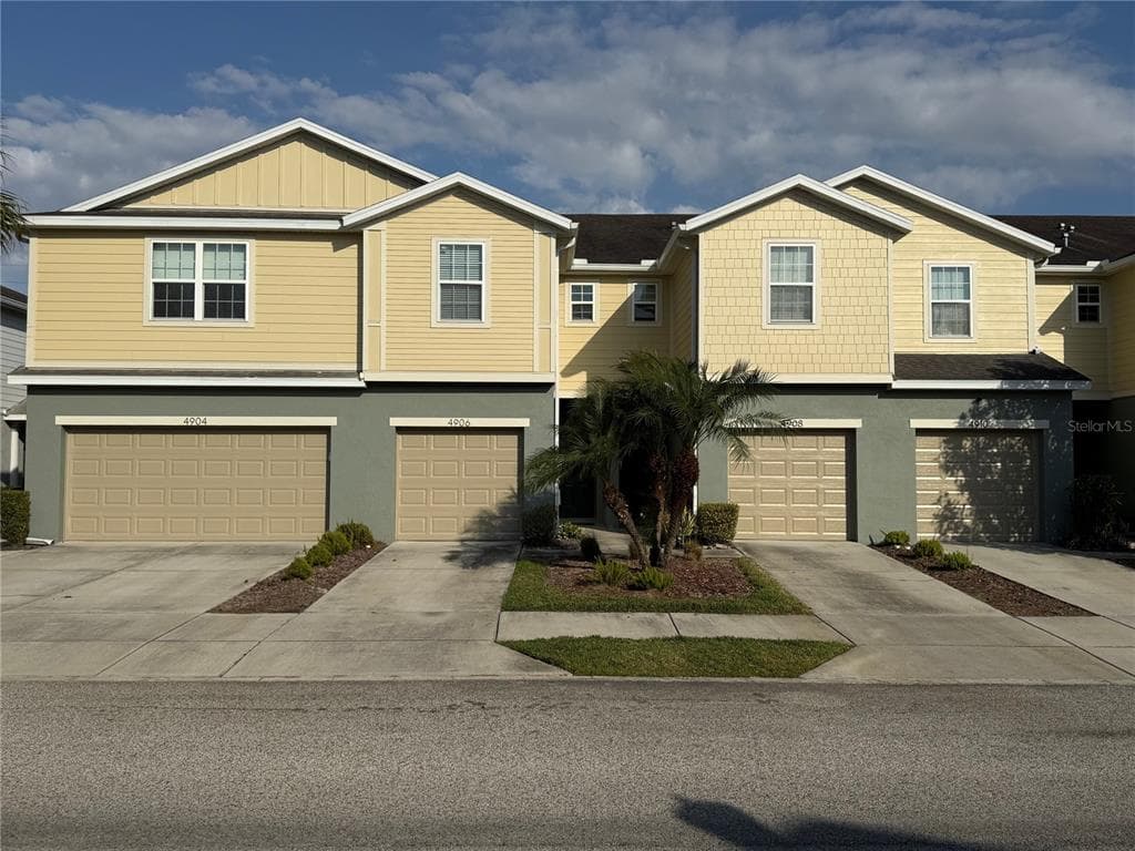 4906 WHITE SANDERLING COURT TAMPA, FL 33619