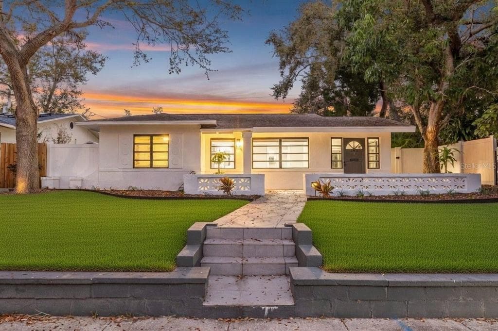 181 20TH AVENUE N ST PETERSBURG, FL 33704