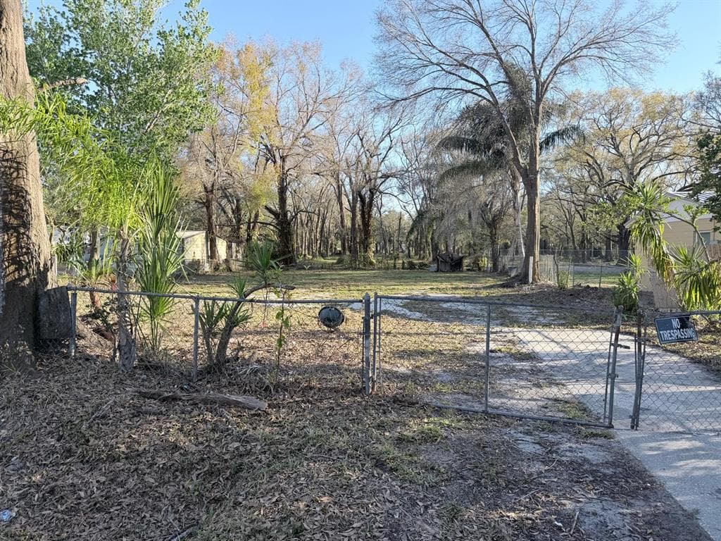 7207 RHODE ISLAND DRIVE TAMPA, FL 33619