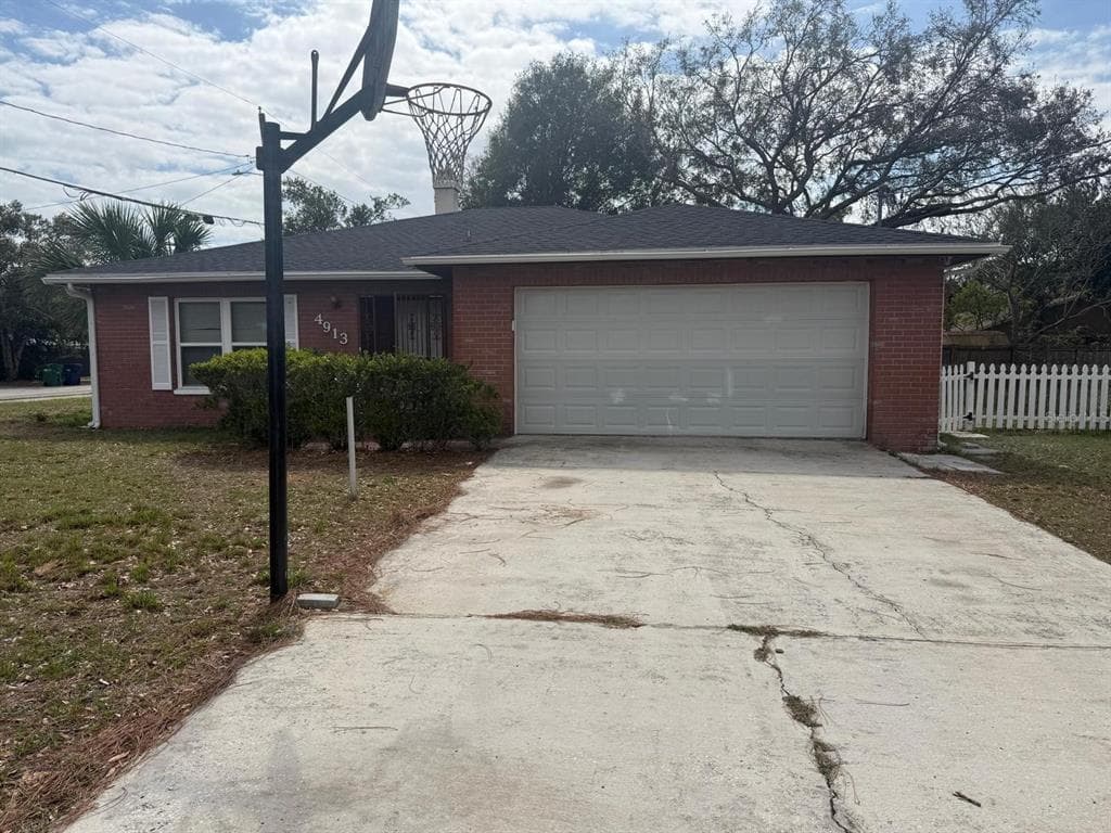 4913 E LIBERTY STREET TAMPA, FL 33617