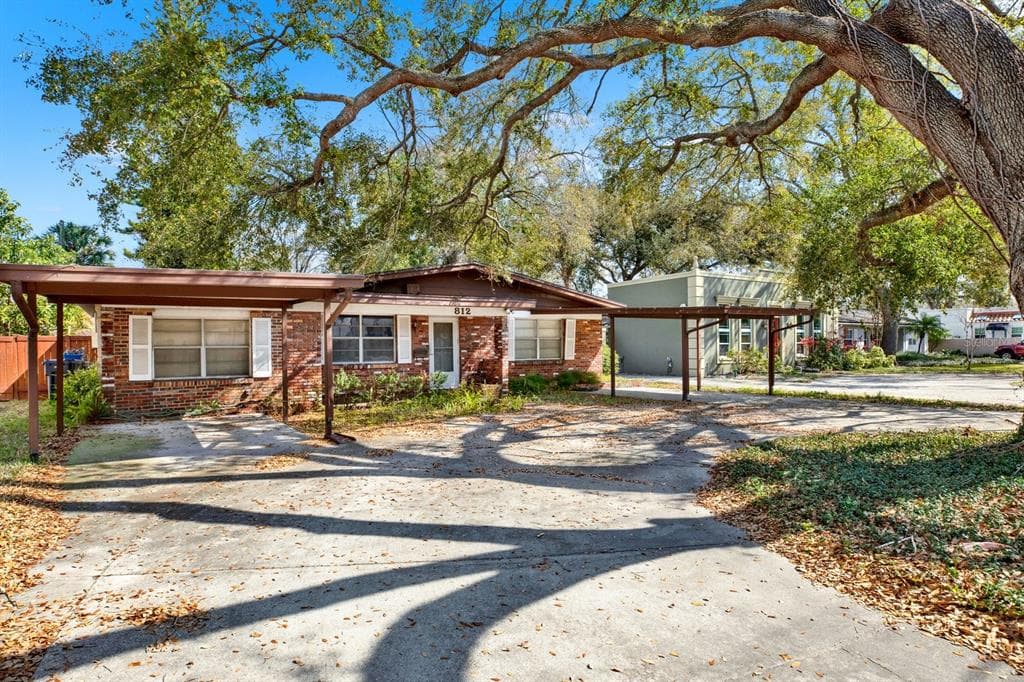 812 S MACDILL AVENUE TAMPA, FL 33609