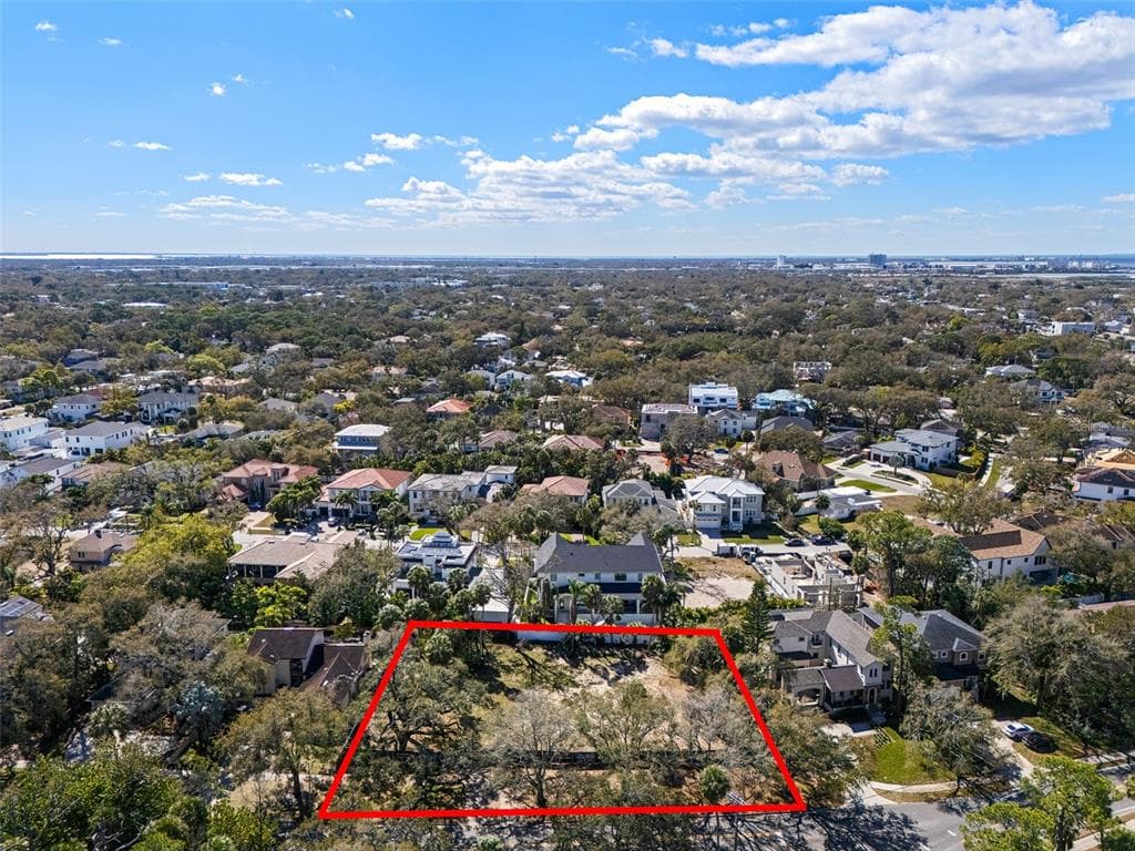 4628 W BAY TO BAY BOULEVARD TAMPA, FL 33629