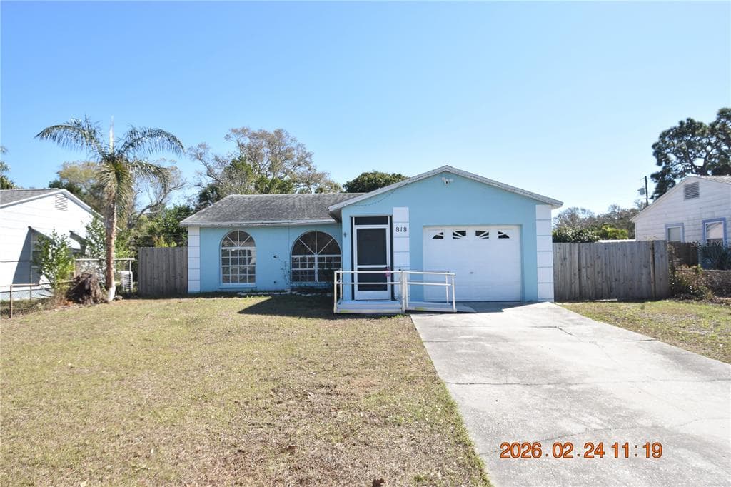 818 GRAY STREET S GULFPORT, FL 33707