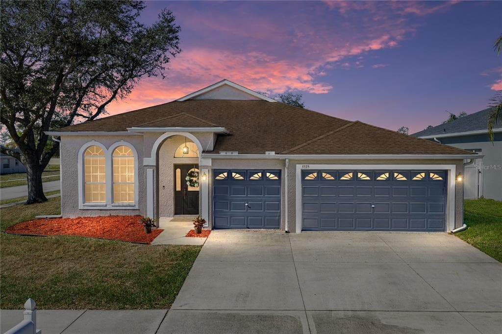 5535 BRADDOCK DRIVE ZEPHYRHILLS, FL 33541
